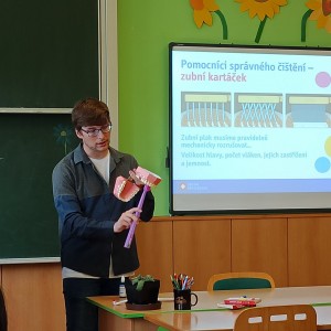 9.B2.jpg