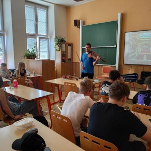 9. B (2).jpg
